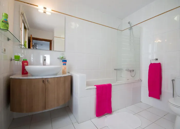 In Americas Private Pool Hot Tub Playa de las Americas (Tenerife)